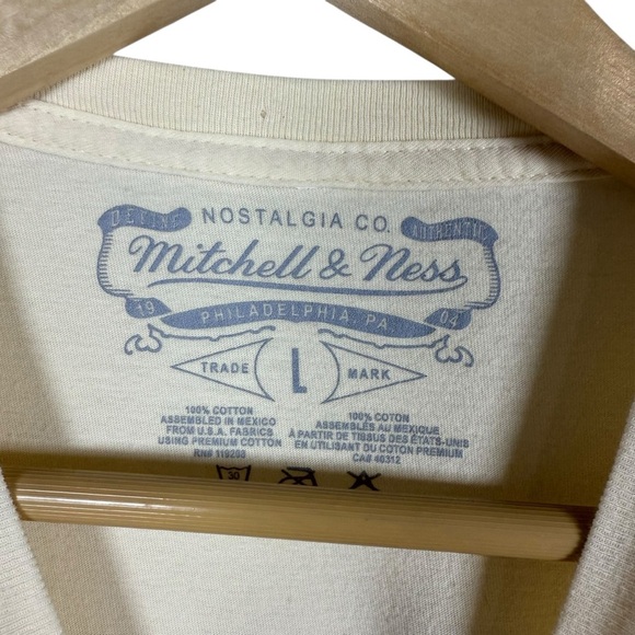 Mitchell and Ness Atlanta Braves Sidewalk Sketch Tee Cream/Blue/Pink L - Picture 5 of 8